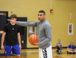 Austin Torres leading Summer 2017 basketball camp