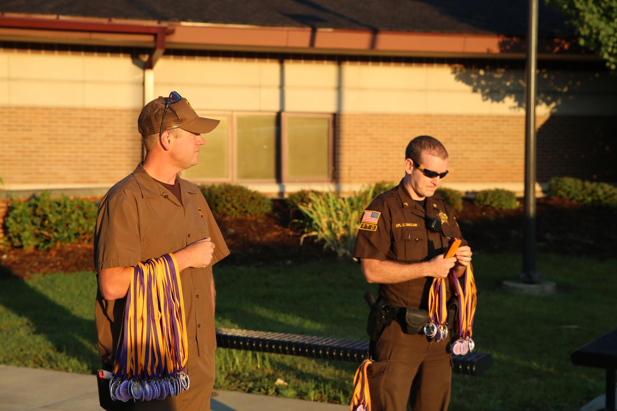 Horizon Students get a Heroes Welcome for the 1st Day of School